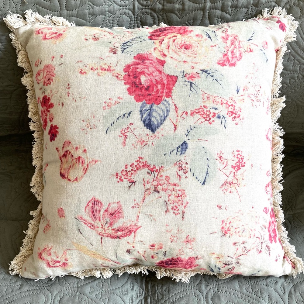 Vintage Rose Pattern Throw Pillow